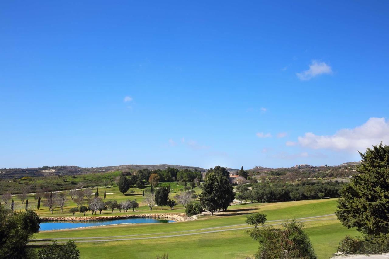 Minthis Resort Tsadha المظهر الخارجي الصورة Golf course in Cyprus
