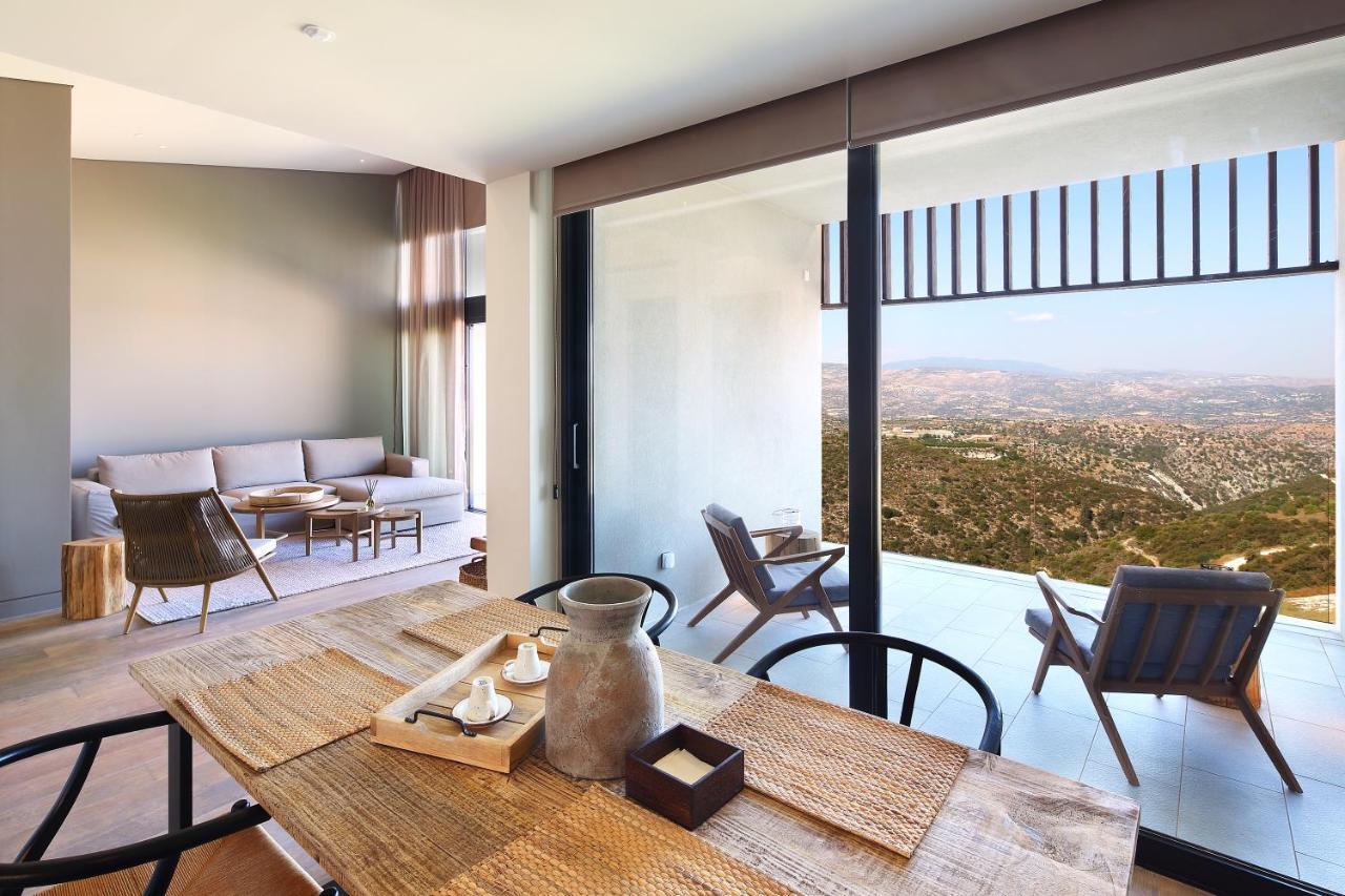 Minthis Resort Tsadha المظهر الخارجي الصورة Interior of a residence at The Sierra