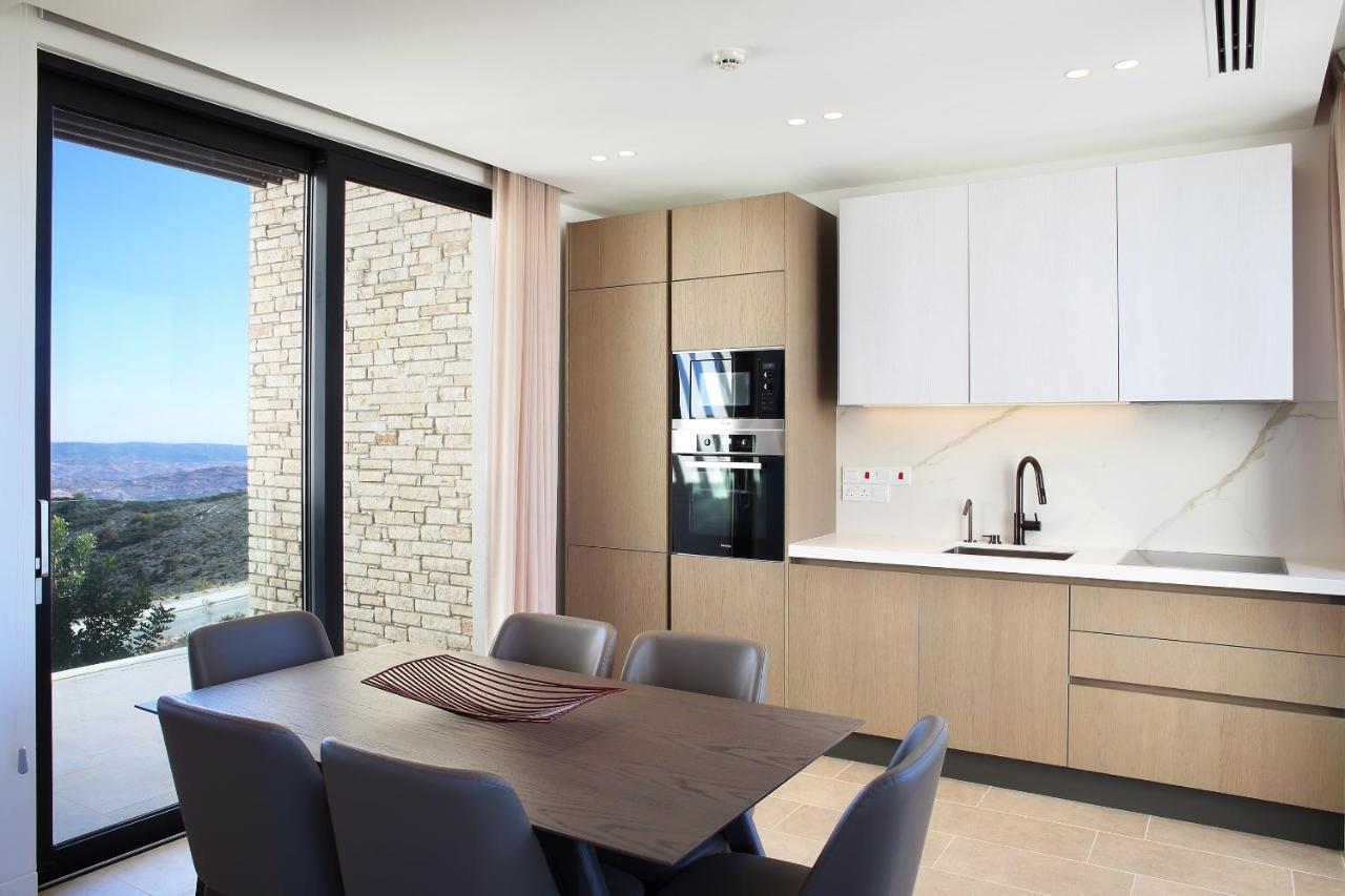 Minthis Resort Tsadha المظهر الخارجي الصورة The kitchen