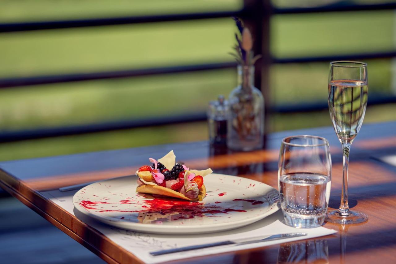 Minthis Resort Tsadha المظهر الخارجي الصورة A dessert